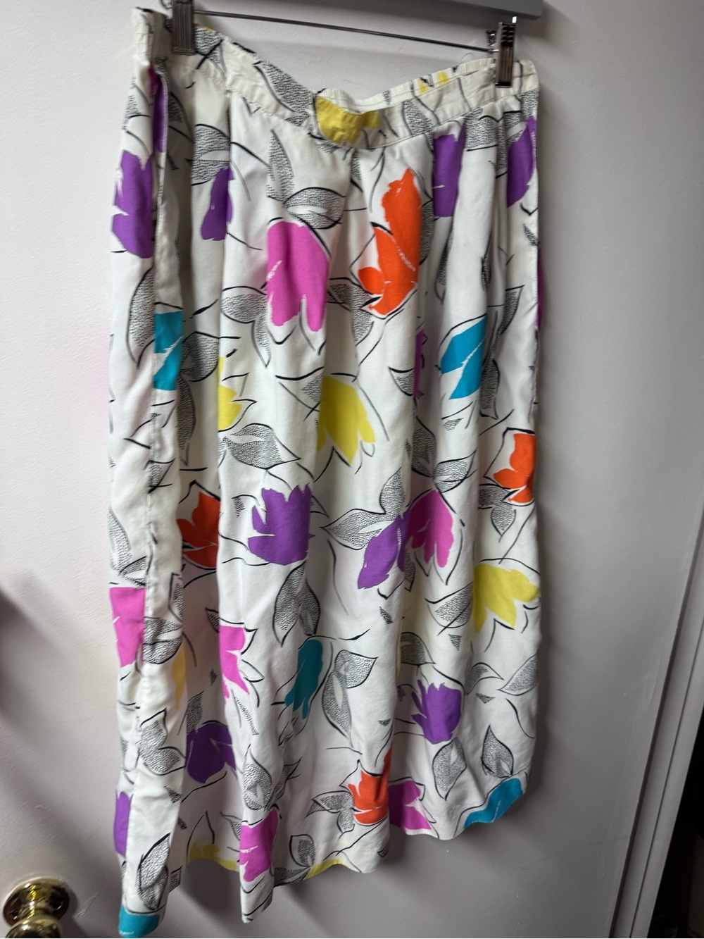 Floral Print White Midi Skirt with Multicolor Blooms